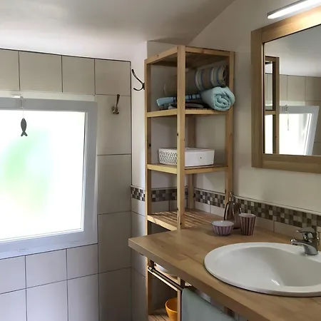 Le Bord De L'eau Nyaraló *